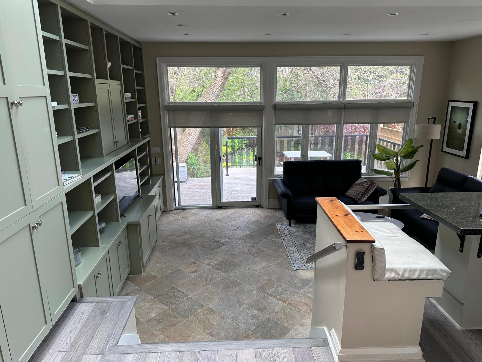 Double Bedroom On Up Or 3 Bedrooms In Basement Near Eglinton Subway Station Toronto Exterior photo